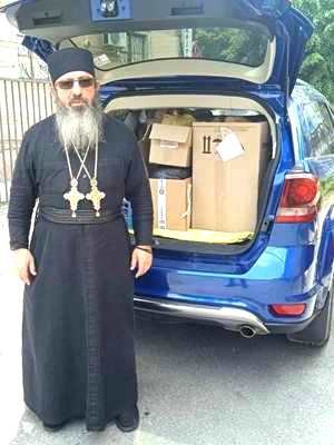 Дні Святої Трійці: духовенство і парафіяни Свято-Миколаївського собору м. Бердичева продовжують допомагати ЗСУ