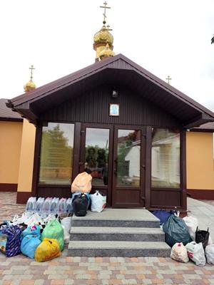 Парафіяни сільських храмів Бердичівського благочиння допомагають мешканцям Херсонщини Парафіяни сільських храмів Бердичівського благочиння допомагають мешканцям Херсонщини
