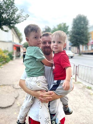 Сім'я клірика Житомирської єпархії УПЦ, священника Бердичівського благочиння просить допомогти у лікуванні 5-річного сина Сім'я клірика Житомирської єпархії УПЦ, священника Бердичівського благочиння просить допомогти у лікуванні 5-річного сина