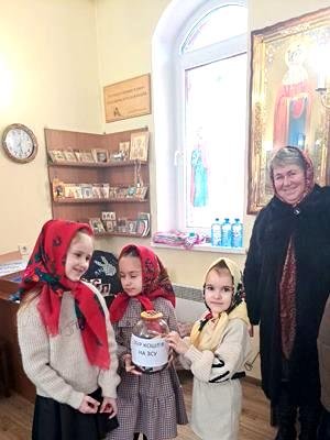 Різдвяні колядки у Свято-Петропавлівському храмі с. Рея: парафіяни передали кошти для підтримки ЗСУ Різдвяні колядки у Свято-Петропавлівському храмі с. Рея: парафіяни передали кошти для підтримки ЗСУ