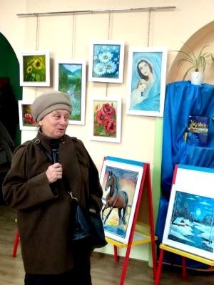 На творчій зустрічі з поетесою та художницею Валентиною Козачук На творчій зустрічі з поетесою та художницею Валентиною Козачук