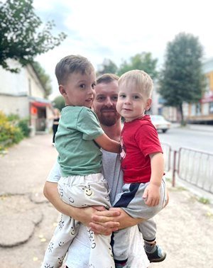 Родина клірика Житомирської єпархії УПЦ, священника Бердичівського благочиння просить допомогти у лікуванні 5-річного сина