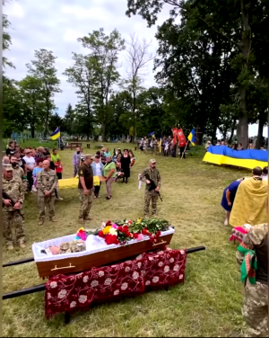 Життя захисника України обірвала війна: Бердичівщина провела в останню путь солдата Івана Шаповала Життя захисника України обірвала війна: Бердичівщина провела в останню путь солдата Івана Шаповала