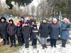 Скорботний день 23 листопада: в пам’ять про жертв Голодомору у селі Кукільні звершено заупокійну літію… Скорботний день 23 листопада: в пам’ять про жертв Голодомору у селі Кукільні звершено заупокійну літію…