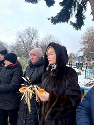 Скорботний день 23 листопада: в пам’ять про жертв Голодомору у селі Кукільні звершено заупокійну літію… Скорботний день 23 листопада: в пам’ять про жертв Голодомору у селі Кукільні звершено заупокійну літію…