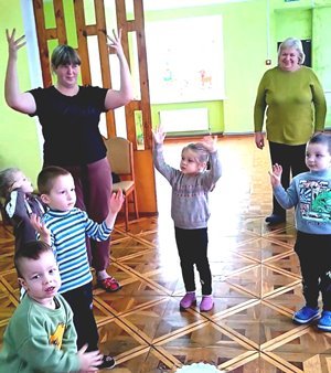 У день Святого Миколая священник привітав дошкільнят с. Реї У день Святого Миколая священник привітав дошкільнят с. Реї