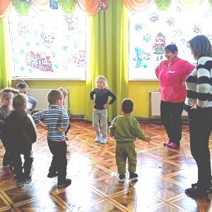 У день Святого Миколая священник привітав дошкільнят с. Реї У день Святого Миколая священник привітав дошкільнят с. Реї