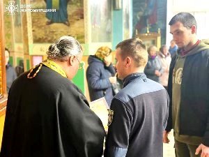 Зустріч рятувальників із духовенством Бердичівського благочиння: інструктаж із пожежної безпеки Зустріч рятувальників із духовенством Бердичівського благочиння: інструктаж із пожежної безпеки