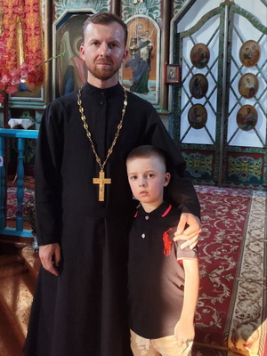 Сім'я клірика Житомирської єпархії УПЦ, священника Бердичівського благочиння, просить допомогти у лікуванні маленького сина Сім'я клірика Житомирської єпархії УПЦ, священника Бердичівського благочиння, просить допомогти у лікуванні маленького сина