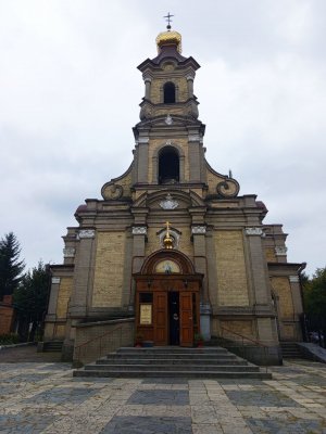  :   ,  ,        -  . 